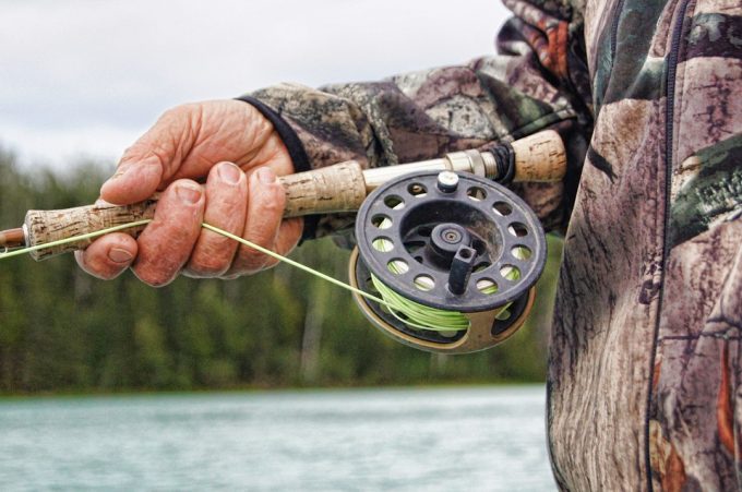 Débuter la pêche de la truite à la mouche